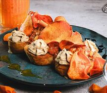 Микс тар-тар из подкопченного Эскалара и лосося со сливочно-грибным муссом