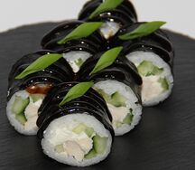 Классический ролл с курицей
