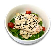 Цыпленок с миксом салата