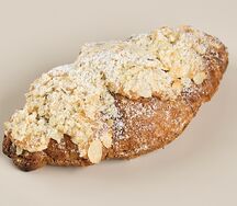 Миндальный круассан