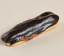 Эклер Шоколадный