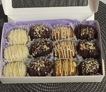 Курага и чернослив с орехами в шоколаде
