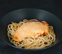 Курица по-французски со спагетти
