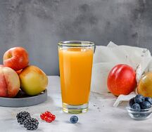 Свежевыжатый морковный сок