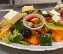 Салат греческий