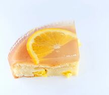 Шарлотка с апельсином
