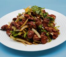 №728 Салат Куриные острые сердечки 
