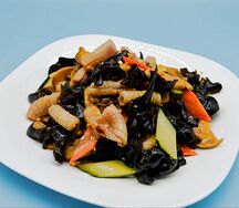 №720 Салат Грибы с кальмаром
