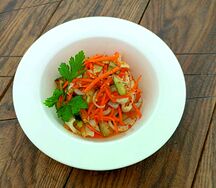 Салат Хе из кальмара Жемчужина с овощами