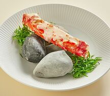 Фаланга краба с икорным соусом