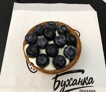 Тарталетка со свежей голубикой