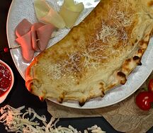 Кальцоне с ветчиной
