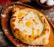 Хачапури по-аджарски 