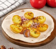 Картошка на мангале с салом 