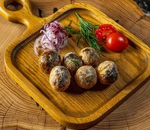 Молодой картофель на углях