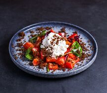 Салат со страчателлой