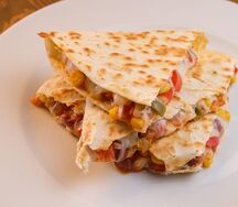 Кесадилья с овощами и сыром 