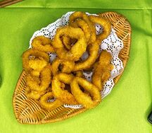 Кольца кальмара в сухарях 