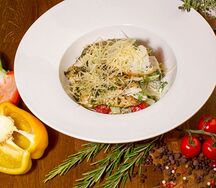 Салат Цезарь с курой