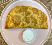 Чебурек с куриной грудкой