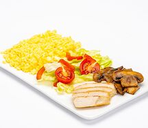 Скрэмбл с курицей и грибами