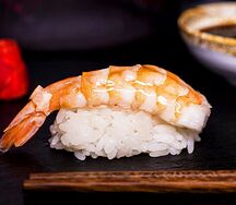Суши с креветкой