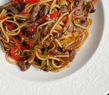 Wok c говядиной