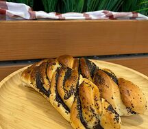 Булочка Маковая плетенка