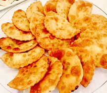 Чебуреки с адыгейским сыром