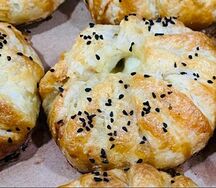 Самса с говядиной и сыром 