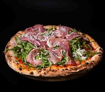 Прошутто, руккола, страчателла