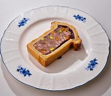 Пате-ан-крут с мортаделлой