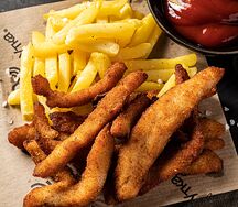 Куриные палочки с картофелем фри