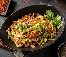 Лапша удон с говядиной и овощами