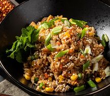 Рис с курицей и овощами