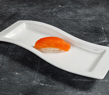 Суши лосось