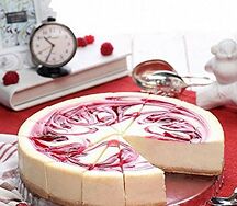 Чизкейк с малиной