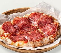 Пицца пепперони римская