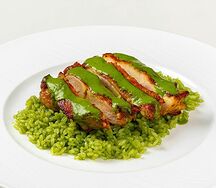 Курица с рисом и зелёным карри