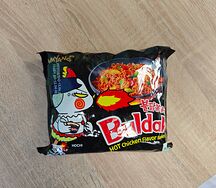 Лапша Buldak со вкусом жареной курицы