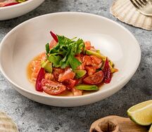 Севиче из лосося с соусом шисо 