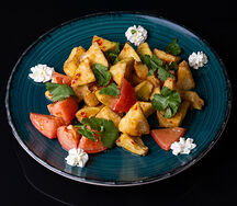 Салат с хрустящим баклажаном