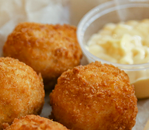 Шарики куриные с чеддером