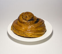 Улитка с изюмом