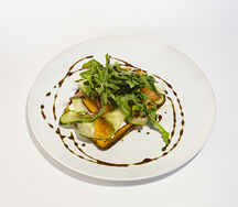 Морковная вафля с семгой и сливочным сыром