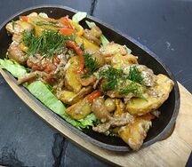 Горячая сковородка со свининой