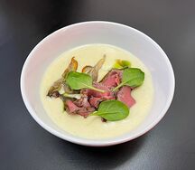Картофельно-копченый крем с говядиной и грибами