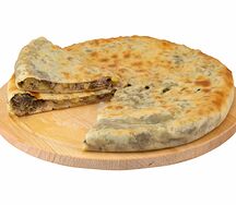 Осетинский с фаршем и грибами