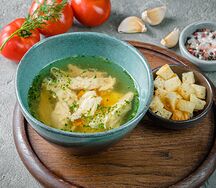 Куриный суп с домашней лапшой