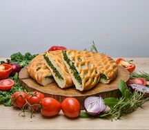 Пирог со шпинатом и сыром